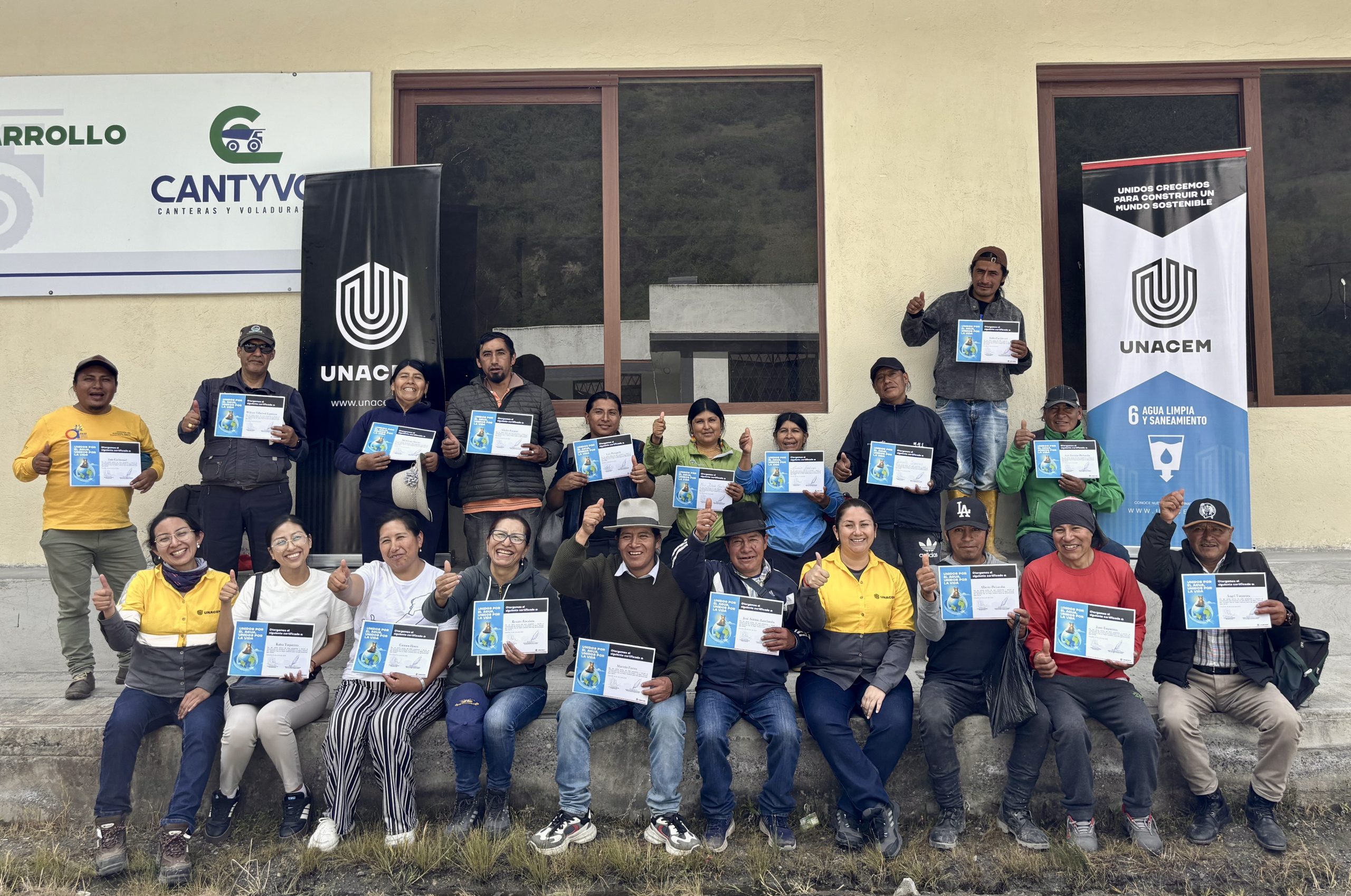 35 LÍDERES COMUNITARIOS SE CAPACITAN PARA PROTEGER EL AGUA Y LA BIODIVERSIDAD